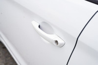 CLEAN CARFAX | APPLE CARPLAY| STEERING CONTROLS | FRONT USB PORT | BLUETOOTH CONNECTIVITY | TRACTION... (image 9)