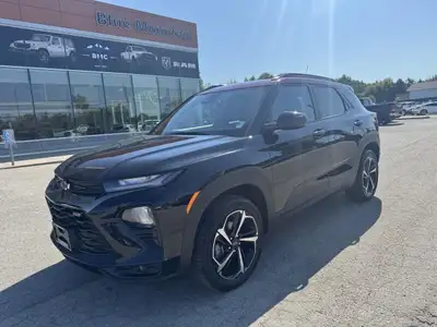 Turn heads and take on the road with confidence in this 2023 Chevrolet Trailblazer RS. With its bold...