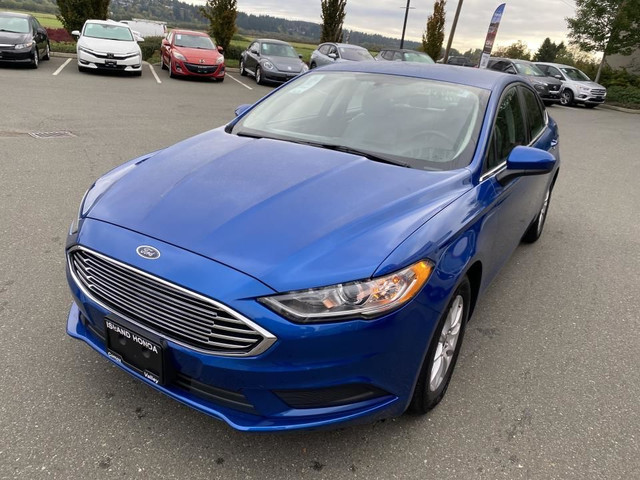 2017 Ford Fusion S in Cars & Trucks in Comox / Courtenay / Cumberland - Image 3