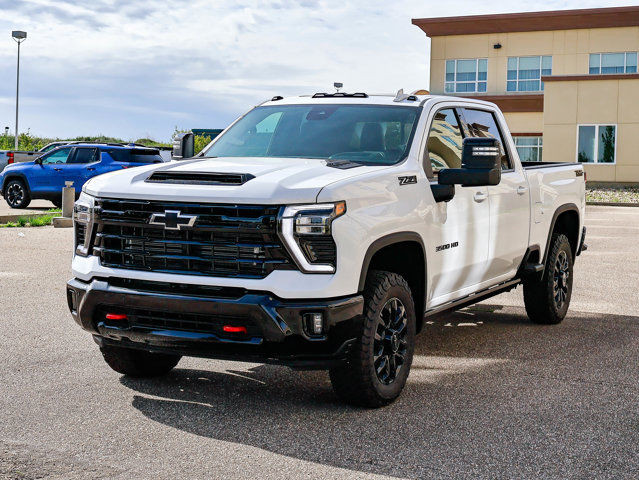 2025 Chevrolet Silverado 3500HD LTZ in Cars & Trucks in Strathcona County - Image 4