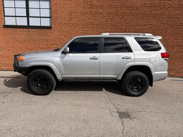 2013 Toyota 4Runner Limited, Lift Kit, Metal Bumper in Cars & Trucks in Oakville / Halton Region - Image 4