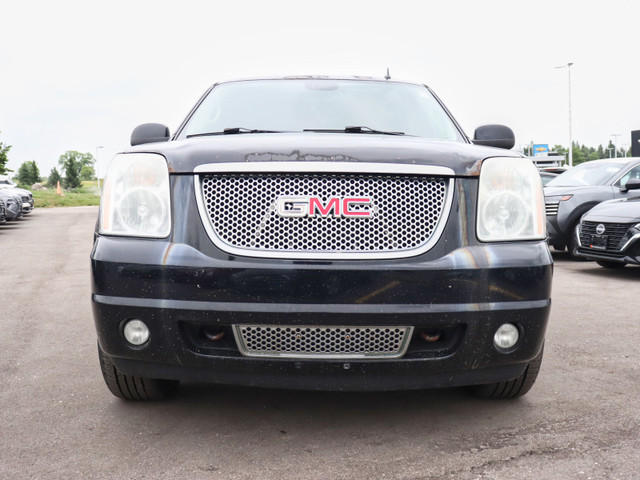 2009 GMC Yukon XL Denali in Cars & Trucks in Oakville / Halton Region - Image 2