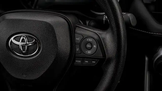2024 Toyota RAV4 LE AWD | Heated Seats | Lane Keep | Blind Spot in Cars & Trucks in Guelph - Image 18