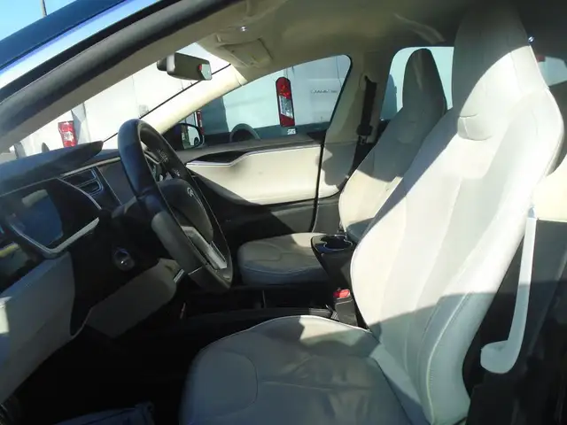 2014 Tesla Model S Performance 85 PLUS 391KM FULL CHARGE in Cars & Trucks in St. Catharines - Image 13