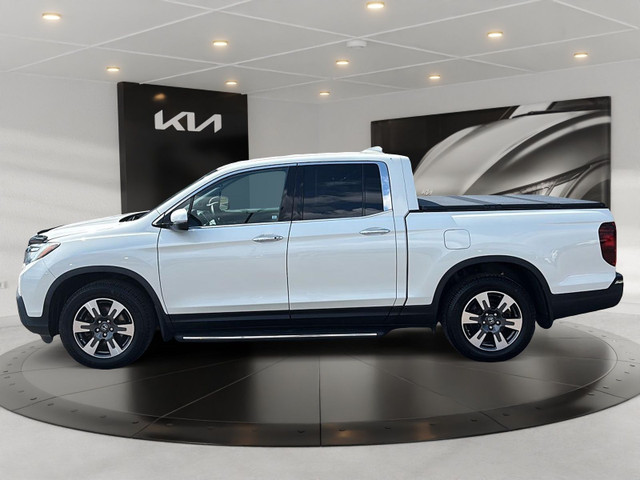2019 Honda Ridgeline Touring Traction Intégrale for sale in Cars & Trucks in Ottawa - Image 2
