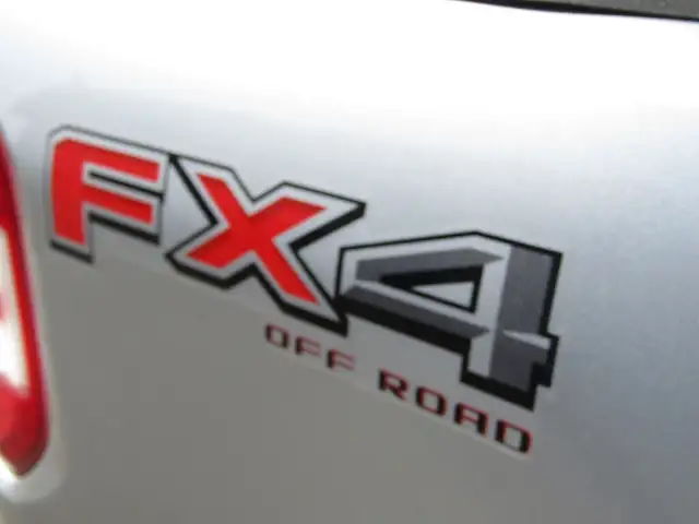 2022 Ford Maverick FX4 PKG AWD SUPERCREW AWD 2.0L TURBO CAM/38,0 dans Autos et camions dans Calgary - Image 33