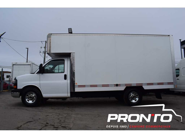 2019 GMC Savana ** 6.0L V8 ** Garantie 2 ans Inclus ** 3500 ** in Cars & Trucks in Laval / North Shore - Image 4