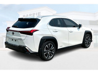 Clean Carfax Report | Lexus UC 250H | AWD | 2.0L I-4 | Touchscreen | Power Sunroof | Android Auto &... (image 8)
