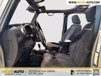 UNLIMITED 4X4 SAHARA GROUPE ÉLECTRIQUE TOIT RIGIDE MAGS DÉMARREUR COMMANDES AU VOLANT SIÈGES CHAUFFA... (image 8)