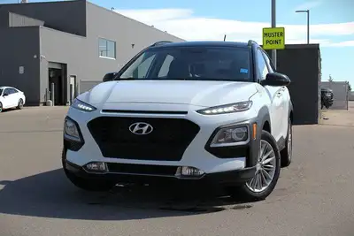 BLACK CLOTH SEAT TRIM,CHALK WHITE W/PHANTOM BLACK ROOF,All Wheel Drive,4-Wheel Disc Brakes,Heated Mi...