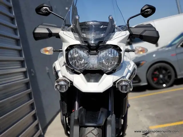 2017 Triumph Tiger Explorer XRX Crystal White in Street, Cruisers & Choppers in Oshawa / Durham Region - Image 11