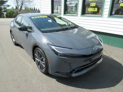 Clean Carfax, two sets of keys, tons of factory warranty AND ALL WHEEL DRIVE IN A HYBRID CAR! Get gr...