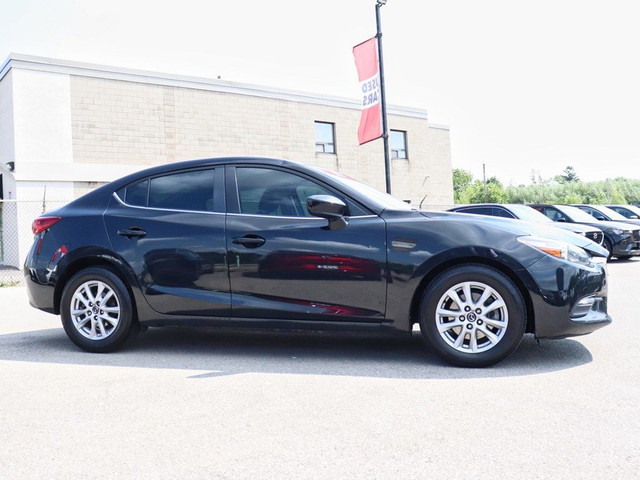 2018 Mazda Mazda3 SE Auto in Cars & Trucks in Hamilton - Image 3
