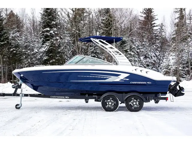 2025 Chaparral 21 SSI in Powerboats & Motorboats in Québec City - Image 2