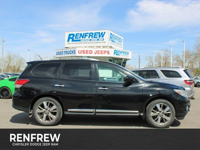 2015 Nissan Pathfinder Platinum in Cars & Trucks in Calgary