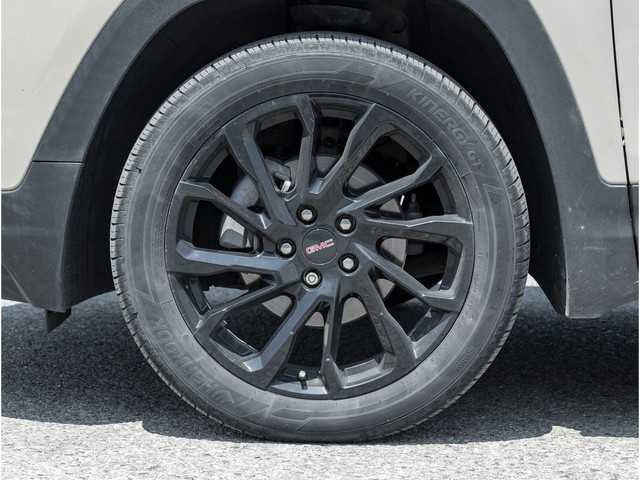 2023 GMC Terrain SLE | SPECIAL PURCHASE | 4WD | LOW PAYMENTS | in Cars & Trucks in Woodstock - Image 4