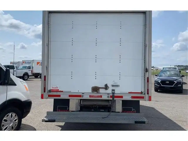 2021 Ford E-450 E-450 - 16Ft Box - 7.3L V8 Gas - Btooth/Camera in Cars & Trucks in City of Toronto - Image 20