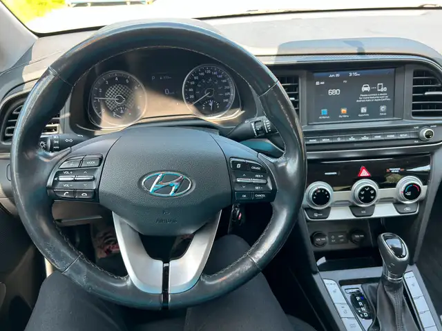 2020 Hyundai Elantra Preferred in Cars & Trucks in Markham / York Region - Image 24