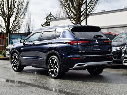 2025 Mitsubishi Outlander PHEV GT - Manager Demo, Call For Disco in Cars & Trucks in Burnaby/New Westminster - Image 4