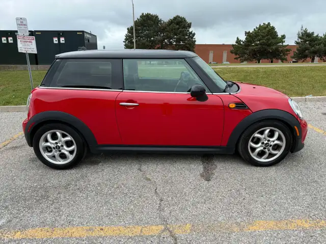 2012 MINI Cooper Hardtop 2dr Cpe Classic in Cars & Trucks in City of Toronto - Image 10