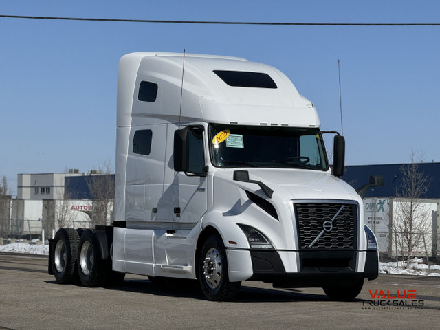 2020 Volvo VNL 760 Sleeper in Heavy Trucks in Calgary - Image 3