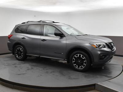 2020 Nissan Pathfinder SL ROCK CREEK with Navigation , sunroof, 