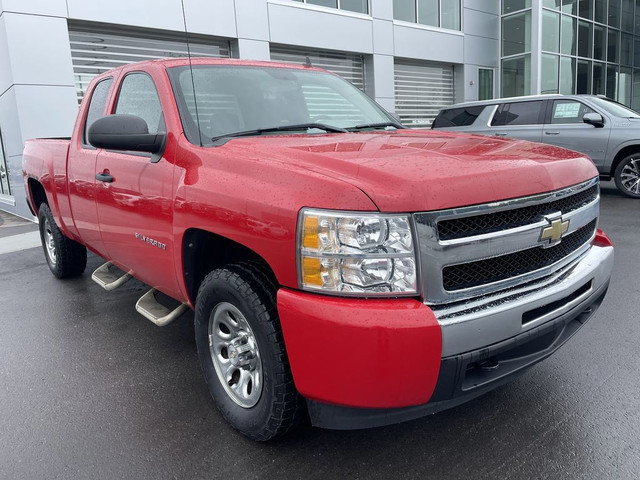 2011 Chevrolet Silverado 1500 LS Cheyenne Edition in Cars & Trucks in Calgary