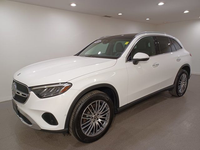 2024 Mercedes-Benz GLC GLC 300 in Cars & Trucks in Regina - Image 2