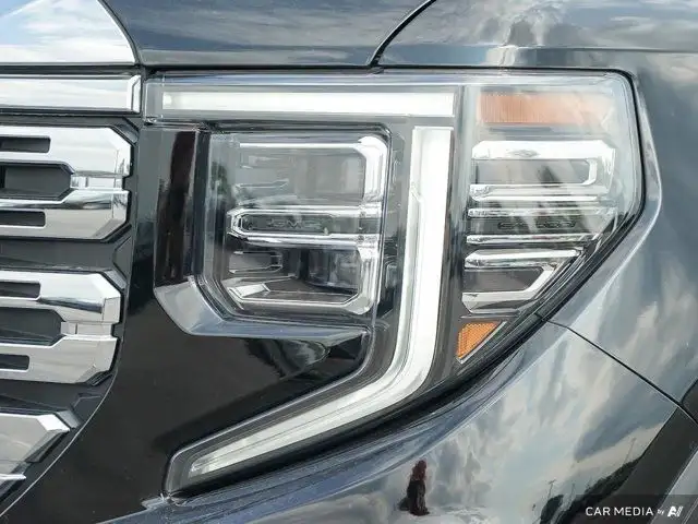2024 GMC Sierra 1500 Denali | V8 | Heads Up Display | Sunroof in Cars & Trucks in Windsor Region - Image 11
