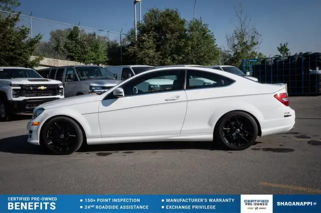 2015 Mercedes-Benz C-Class C 3504MATIC® | LOW KM | BEAUTIFUL CON in Cars & Trucks in Calgary - Image 9
