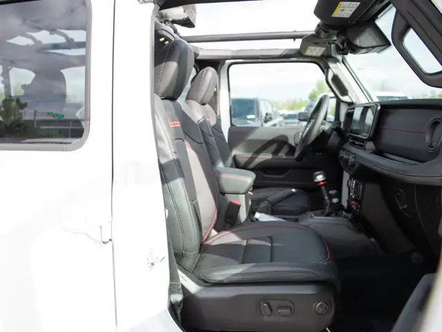 2025 Jeep Wrangler Rubicon, 2 Inch Lift, 38 Inch Tires & MORE in Cars & Trucks in Calgary - Image 36