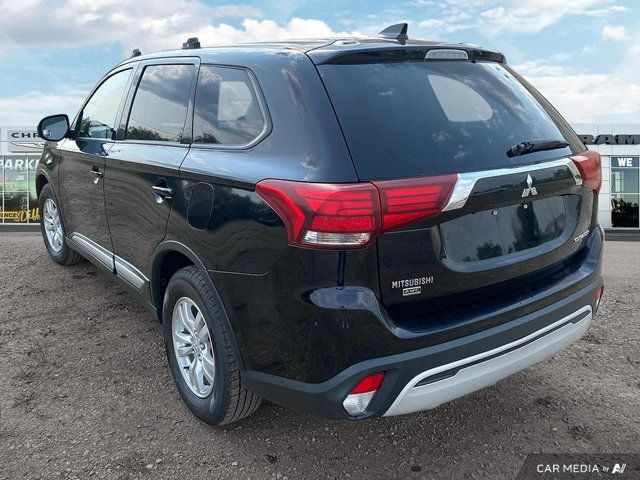 2019 Mitsubishi Outlander ES AWD Heated Seats Rear Camera in Cars & Trucks in St. Albert - Image 3