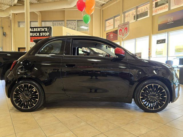 2024 FIAT 500e La Prima | Rear Camera | Apple CarPlay in Cars & Trucks in Grande Prairie - Image 4