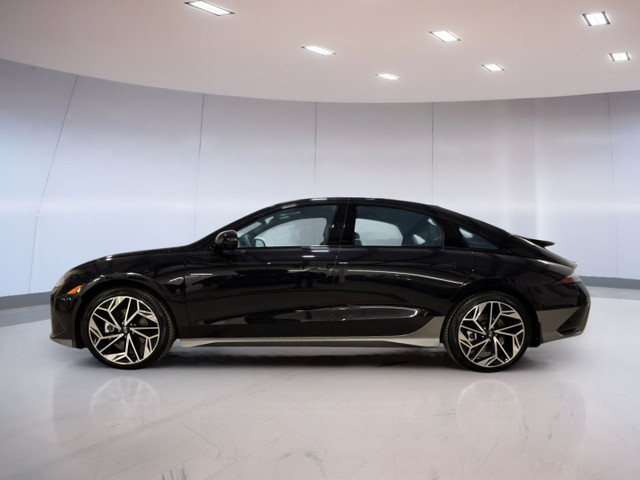 2025 Hyundai IONIQ 6 Preferred AWD Long Range w/Ultimate Pkg for in Cars & Trucks in Moose Jaw - Image 3