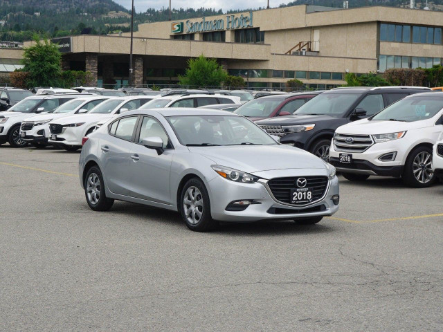 2018 Mazda Mazda3 in Cars & Trucks in Penticton - Image 3