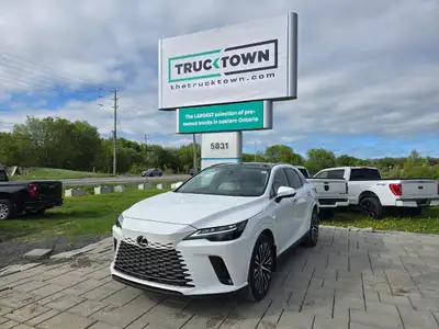 Engine: 4 Cylinder Engine 2.5L L/100Km City: 6.3 L/100Km Hwy: 6.8 Safety Equipment Electronic Stabil...