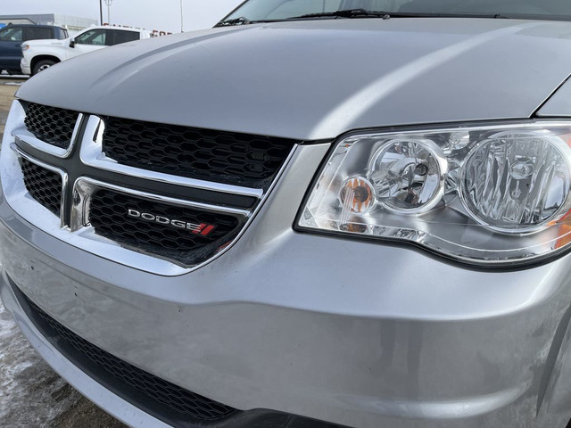 2015 Dodge Grand Caravan SXT | DVD | NAVIGATION | POWER SEAT in Cars & Trucks in Edmonton - Image 4