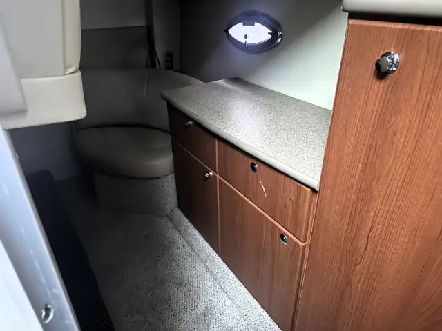 2006 Bayliner 325 in Powerboats & Motorboats in Norfolk County - Image 17