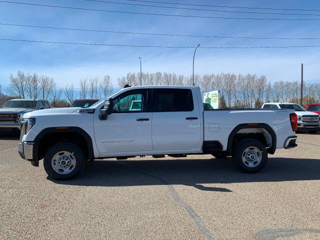 2025 GMC Sierra 2500HD in Cars & Trucks in Medicine Hat - Image 4