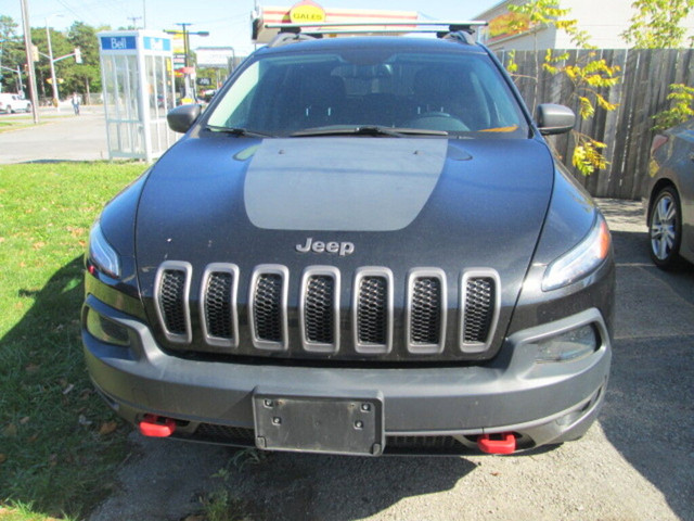  2016 Jeep Cherokee 4WD 4dr Trailhawk, Leather, Navigation in Cars & Trucks in St. Catharines - Image 4