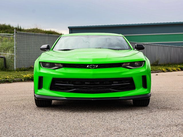 2017 Chevrolet Camaro 2LT Coupe 3.6L 1LE Performance Package in Cars & Trucks in Strathcona County - Image 3