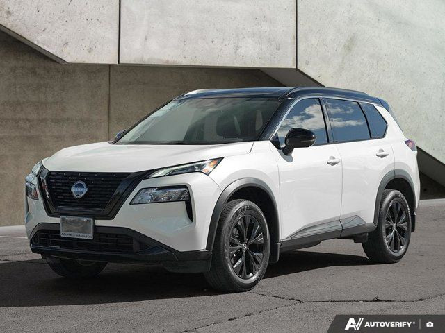 2023 Nissan Rogue SV | MIDNIGHT EDITION | LOW KMS in Cars & Trucks in Hamilton