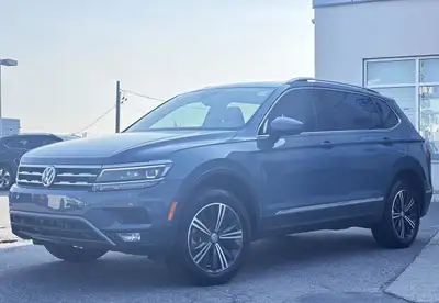 // UN SEUL PROPRIÉTAIRE // // EXCELLENTE CONDITION! //Ce Volkswagen Tiguan Highline 4MOTION 2021 ble...
