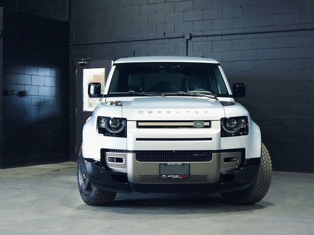 2022 Land Rover Defender 110 X-Dynamic SE/PANO/NAV/CAM/CARPLAY/M in Cars & Trucks in Mississauga / Peel Region - Image 2