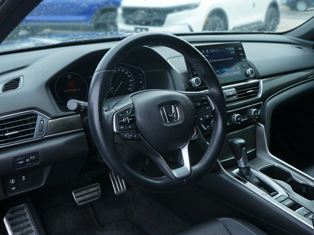  2021 Honda Accord Sedan SE | NO ACCIDENTS in Cars & Trucks in Hamilton - Image 3