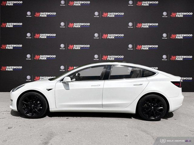 2018 Tesla Model 3 Mid Range Battery | LEATHER SEATS | NAVI in Cars & Trucks in Strathcona County - Image 3