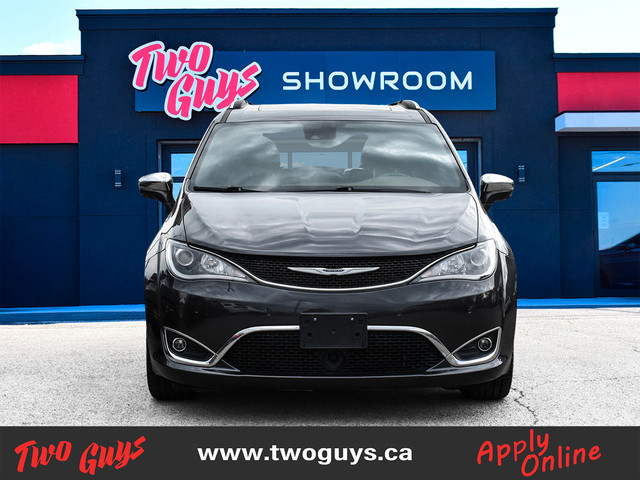 2020 Chrysler Pacifica Limited FWD Leather Panoroof Nav Back Up  in Cars & Trucks in St. Catharines - Image 3