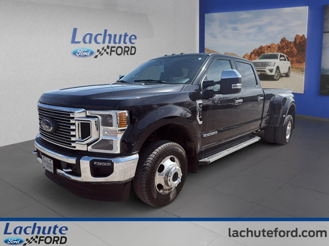 Ford Super Duty F-350 DRW LARIAT 4WD Crew Cab 8' Box 2021 à vend in Cars & Trucks in Laurentides