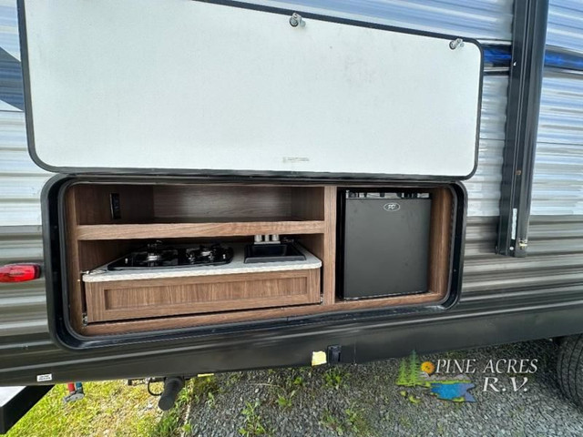 2019 Heartland Prowler 286P BHS in Travel Trailers & Campers in Truro - Image 2