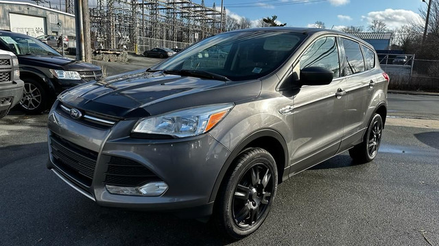 2013 Ford Escape SE 1.6L | New MVI | Heated Seats in Cars & Trucks in Bedford